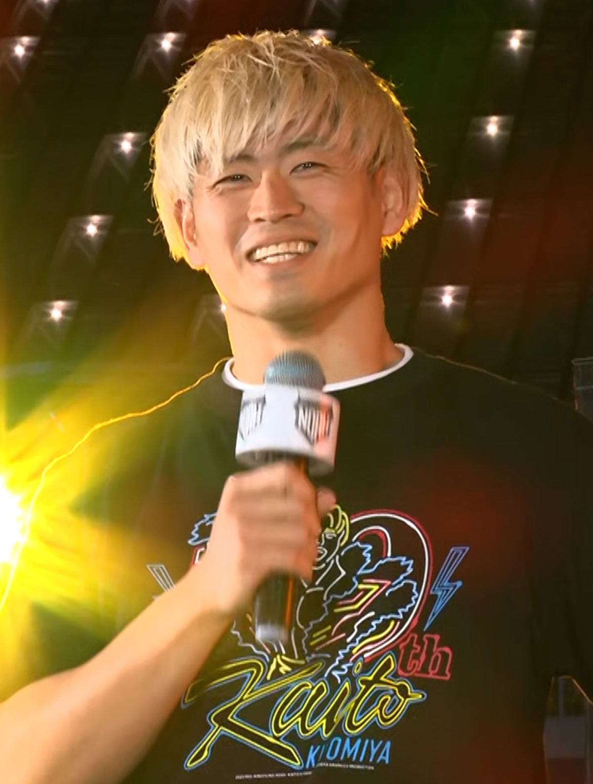 清宮海斗デビュー10周年記念ネオンサインタオル（MONSTERS GRAPHICS）