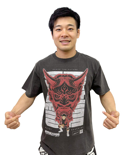 【受注限定】小田嶋大樹「赤鬼2世」Tシャツ (ビンテージ風ver.)